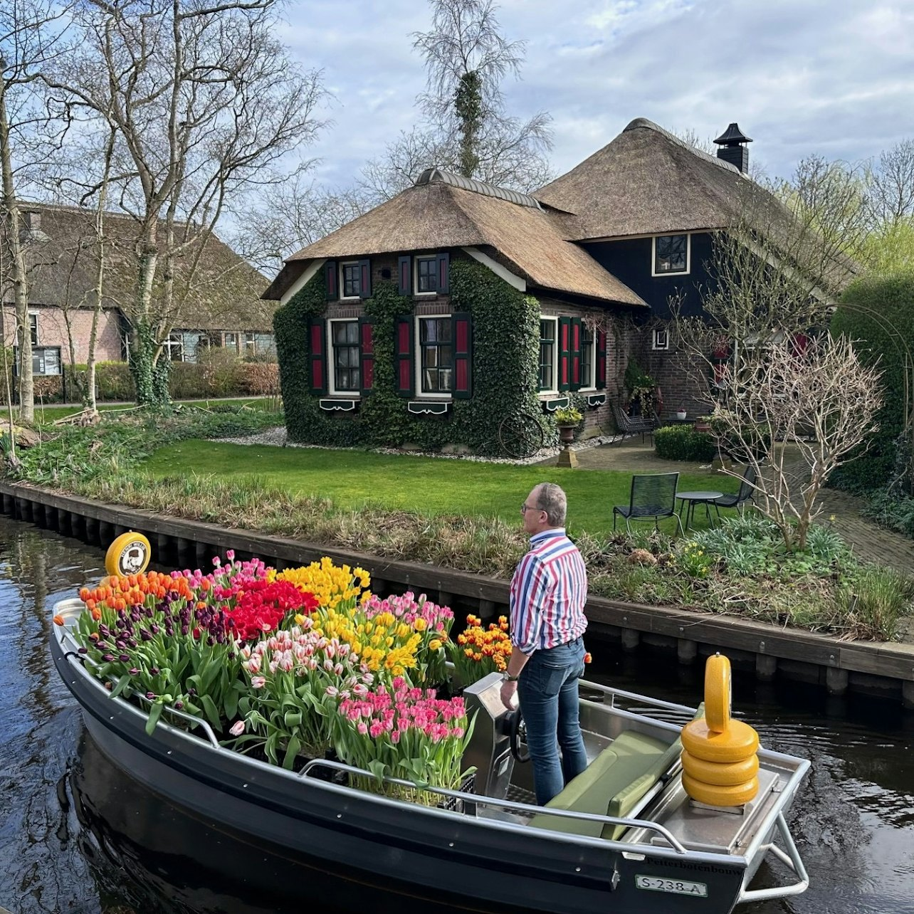 Amsterdam: Giethoorn & Windmill Day Tour + Lunch + Transfers - Photo 1 of 7