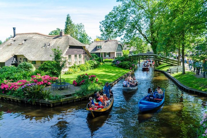 Giethoorn Private Day Tour & Boat Trip - Photo 1 of 6