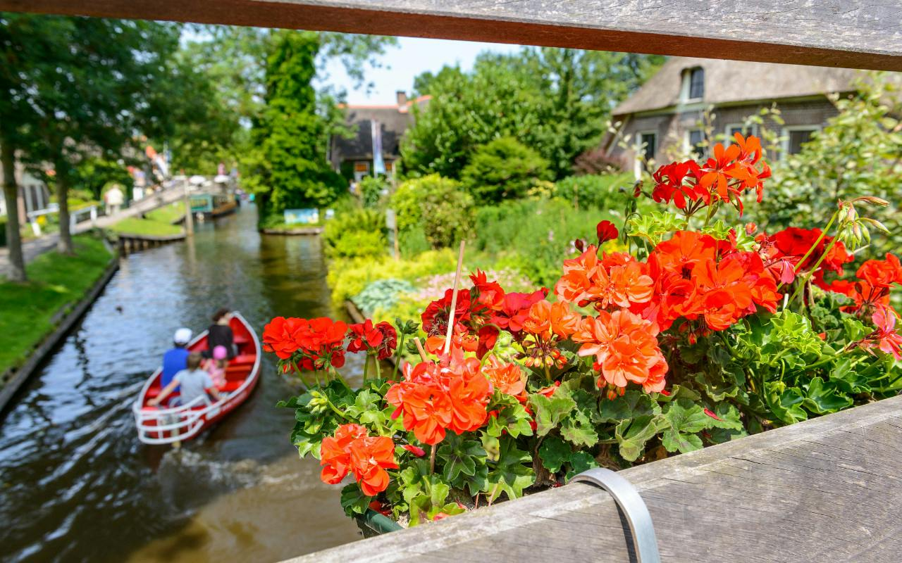 Giethoorn: Day Trip with Canal Tour from Amsterdam - Photo 1 of 18