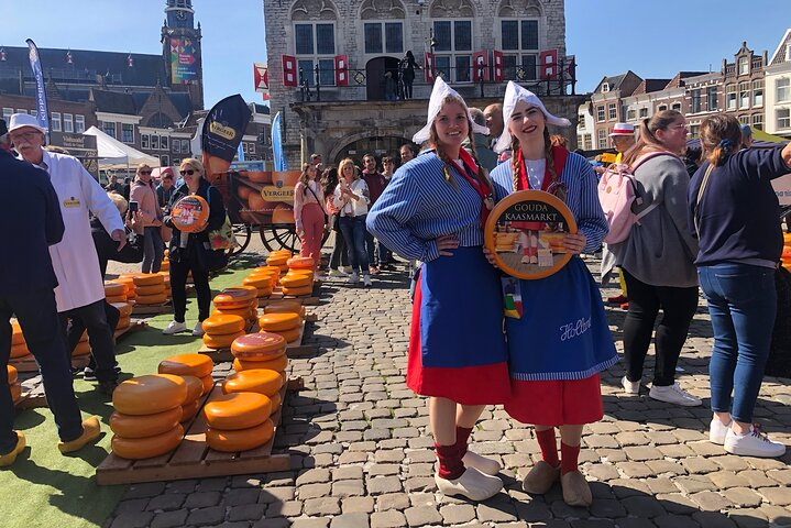 Gouda, Witches & Cheese - Private Day Tour - Photo 1 of 17