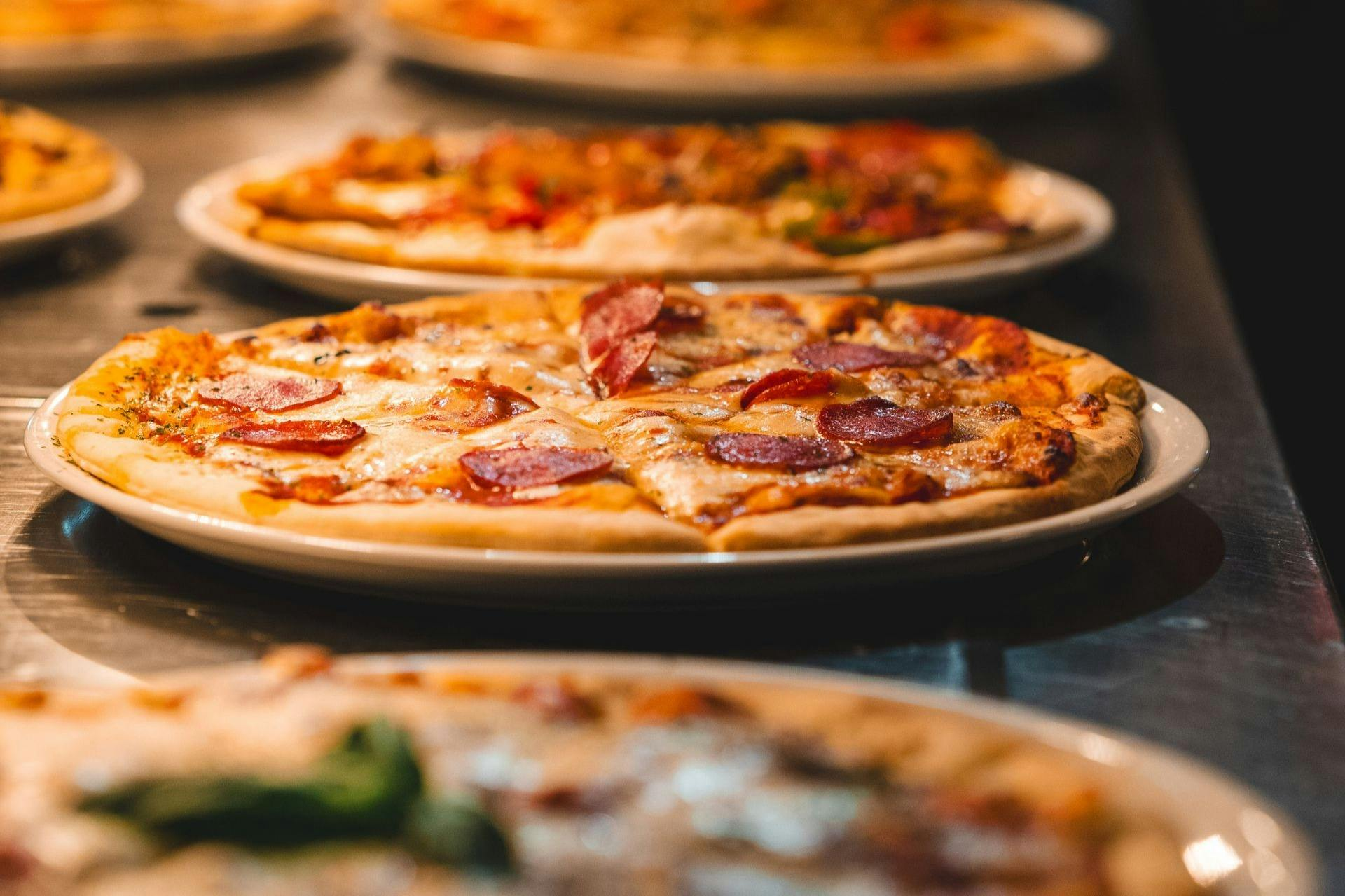 Rotterdam: Pizza Cruise - Photo 1 of 8