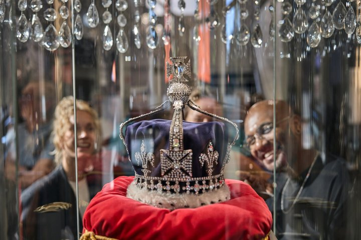 Royal Experience - Private Tour in World's Oldest Diamond Polishing Factory - Photo 1 of 15