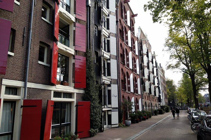 Walking Tour Amsterdam Center and Canal Belt - Photo 1 of 5