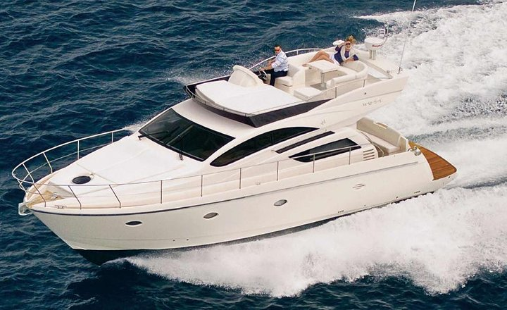 Arctic Queen - Luxury Yacht