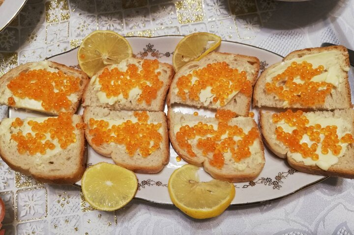 Local food tasting & Excursion with a city view from the top 4pax - Photo 1 of 11