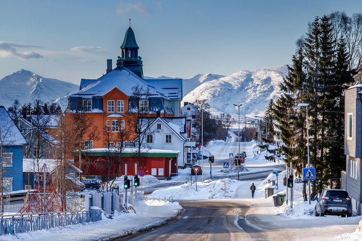 Polar explorers city walk - Photo 1 of 2