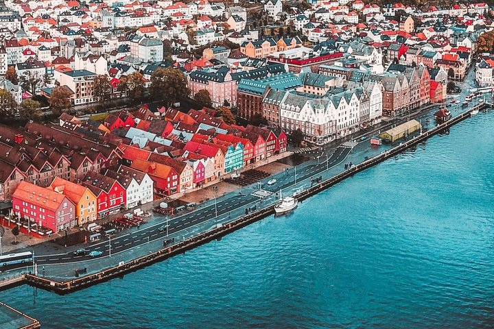 Private Bergen Walking tour with Funicular - Photo 1 of 10