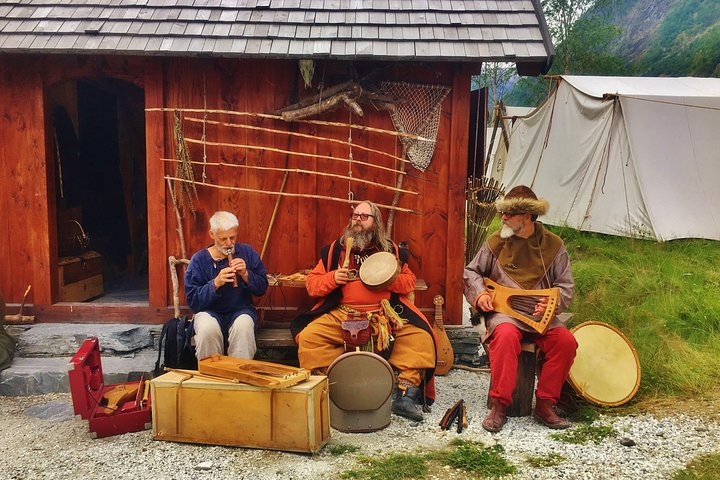 PRIVATE LIMITED TOUR: Trip to the Viking Market in Gudvangen, 9-10 hours - Photo 1 of 25