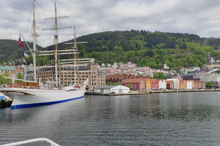 Private Tour in Bergen with Professional Guides - Photo 1 of 3