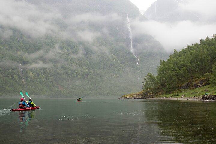 Vossevangen: Nærøyfjord Full-Day Guided Kayaking Trip - Photo 1 of 7