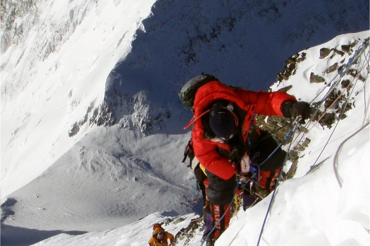 47 days Mt. EVEREST South Col Expedition in Nepal (Advanced)  - Photo 1 of 15
