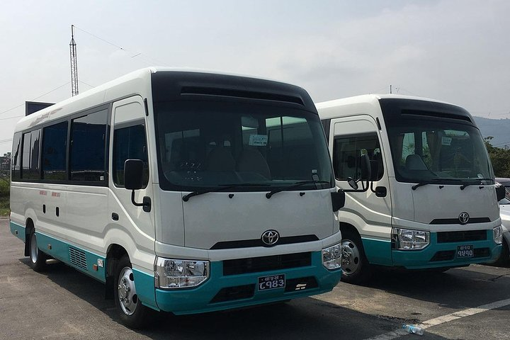 Toyota Coaster 