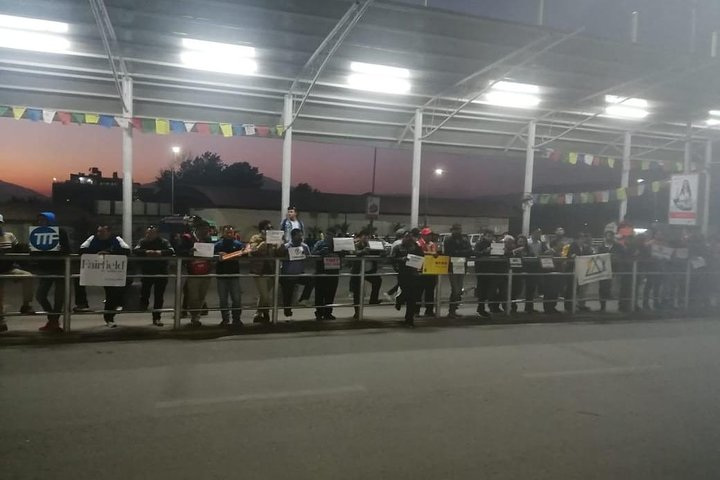 Airport Pickup By Private Car. - Photo 1 of 6