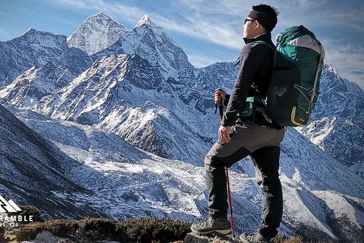 View from Kalapathar (5545 m)
