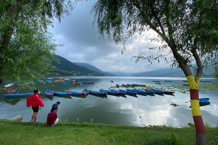 Fewa lake 