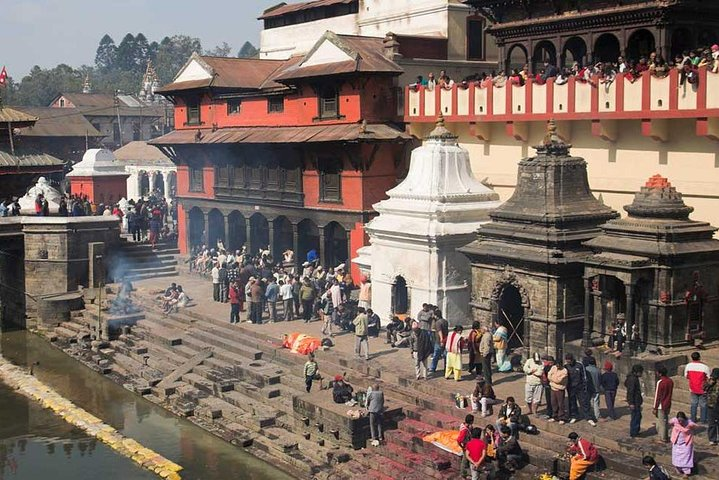 Hindu funeral ceremony tour - Photo 1 of 7