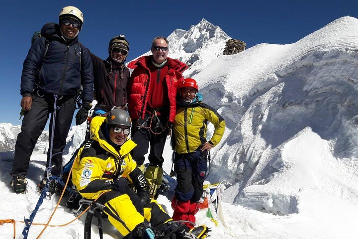 Lobuche Peak Climbing on 21 Days - Photo 1 of 2