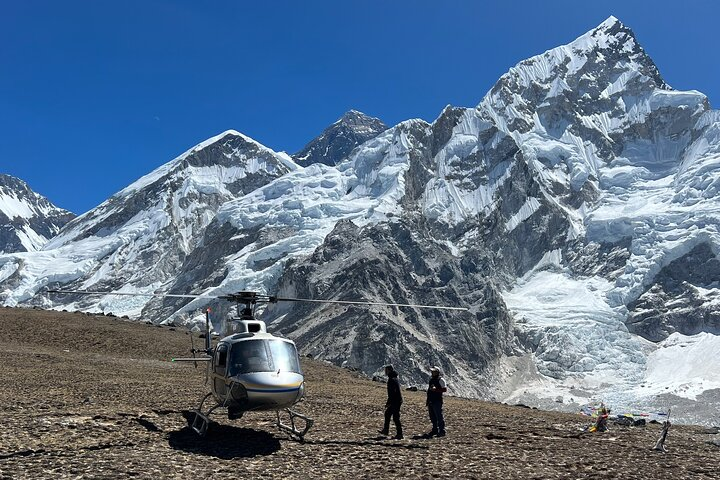 Landing At Kalapatthar