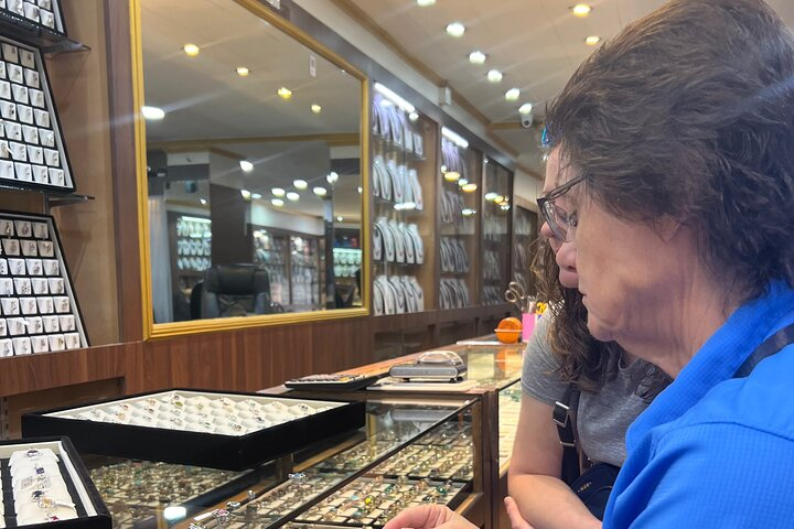 Gems shopping by Guest from United States