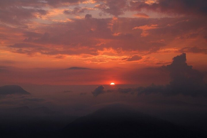 Pokhara Sarangkot Sunrise: A Breathtaking Himalayan Panorama - Photo 1 of 20