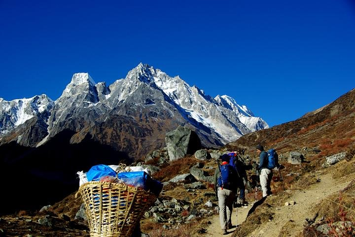 Manaslu Trekking
