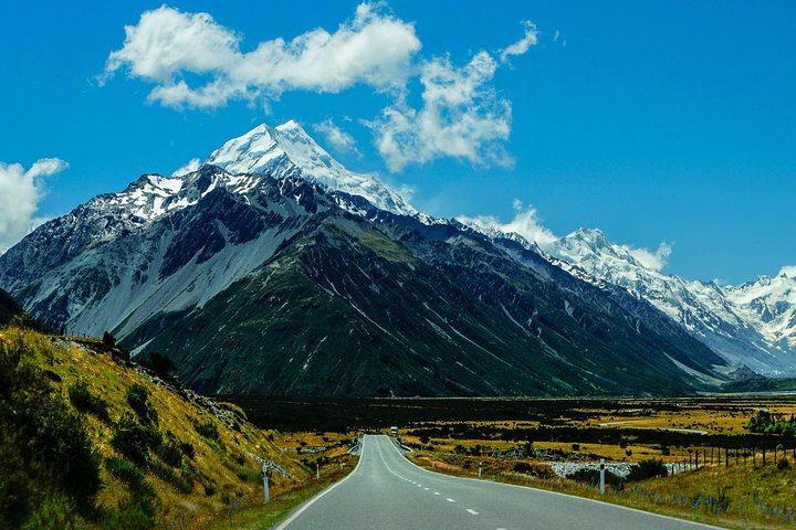 Private Transfer: Christchurch to Mount Cook in Christchurch | Pelago