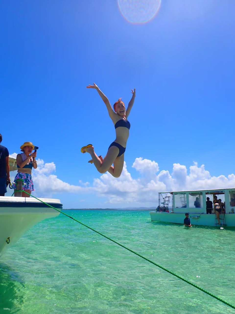 [1 day] Land sightseeing photo tour of the spectacular scenery + landing on a phantom island & exciting snorkeling experience - Photo 1 of 10