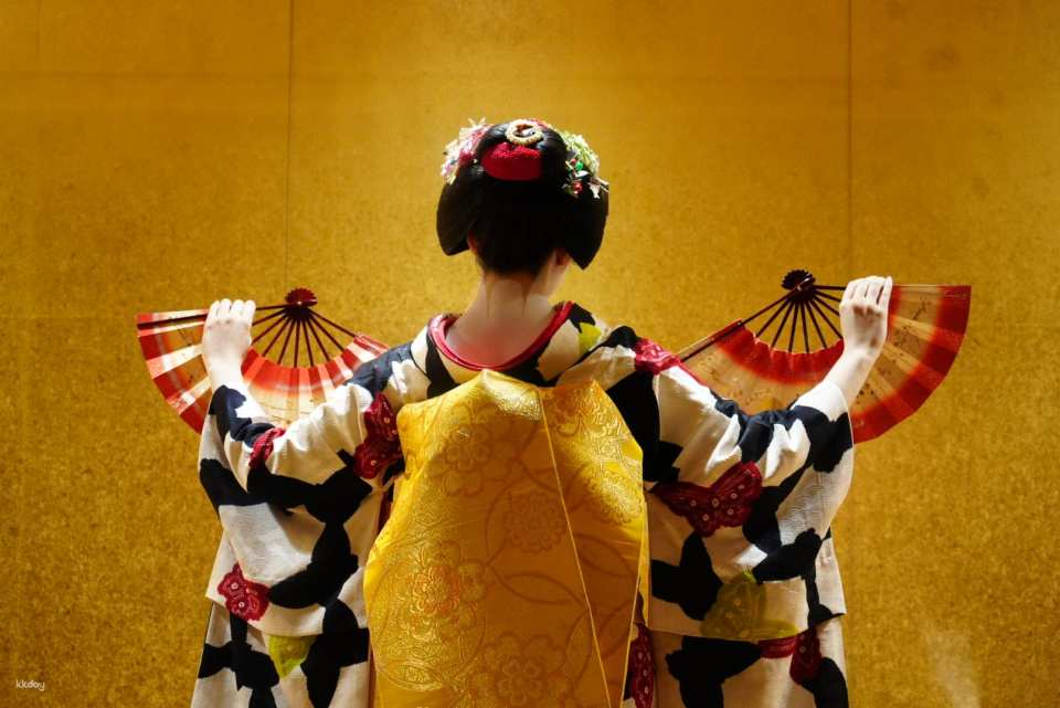 1 Hour Geisha/Maiko Show in Kyoto (Performance, Q&A, Traditional Game, Photo Session) - Photo 1 of 7