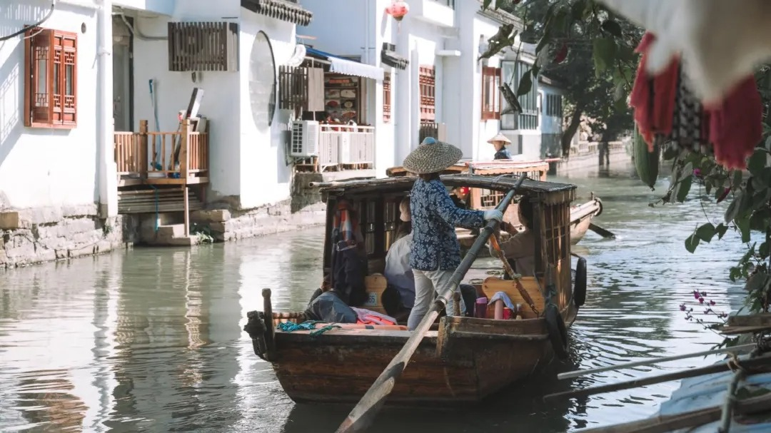 A one-day tour of Suzhou city highlights | Humble Administrator's Garden, Tiger Hill, Lion Grove Garden, Hanshan Temple - Photo 1 of 10