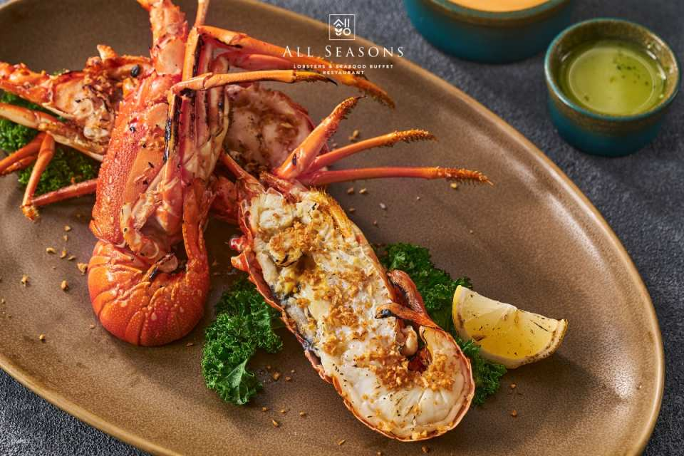 All Seasons Restaurant in Da Nang, Vietnam | All-You-Can-Eat Lobster Seafood Buffet - Photo 1 of 10