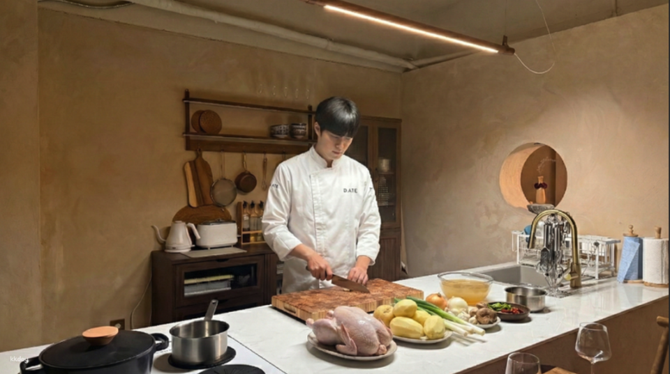 An Invitation to a Private Kitchen by a Trained Michelin-Starred Chef: Tonight, Dak-hanmari & Soju | Seoul - Photo 1 of 3