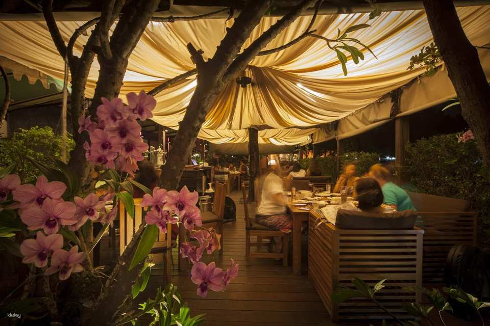 Anya's Place | ประเทศไทย - Photo 1 of 10