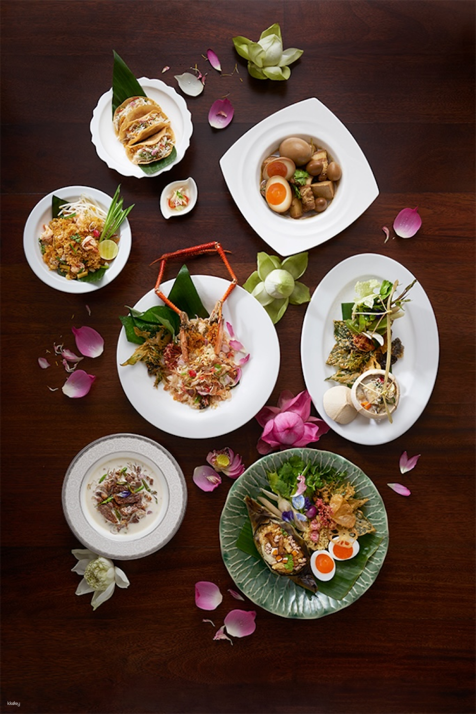 Baan Suriyasai @ One Bangkok | แขวงลุมพินี - Photo 1 of 10