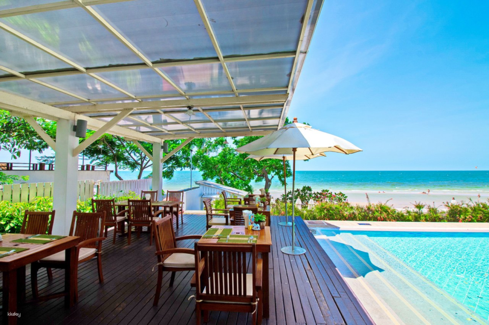 Bayan Seaside Terrace at Baan Bayan Beachfront Hotel (Hua Hin) | Prachuap Khiri Khan - Photo 1 of 6
