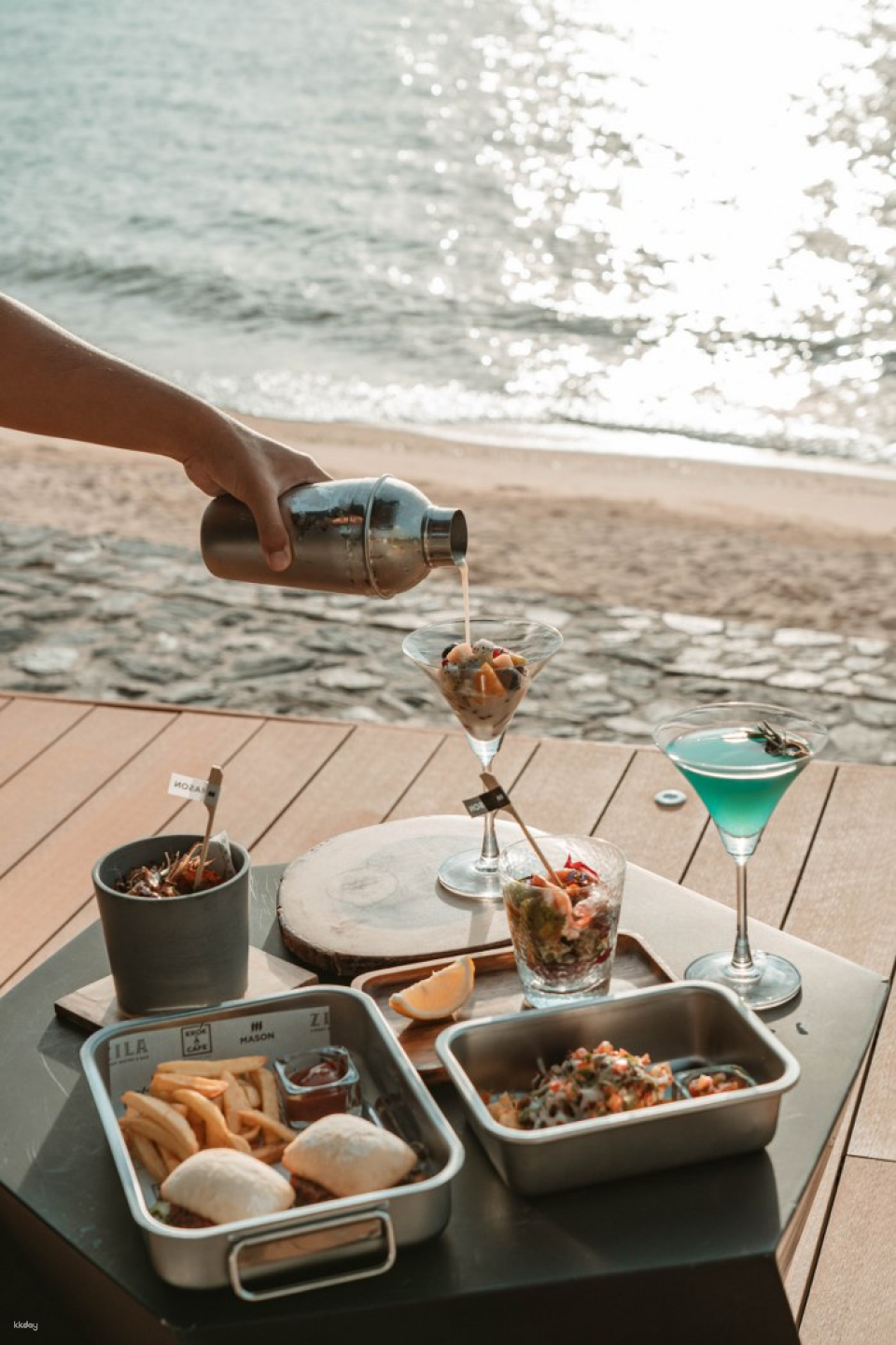 BEACHSIDE BAR  บีชไซด์ บาร์ @ MASON | ประเทศไทย - Photo 1 of 6