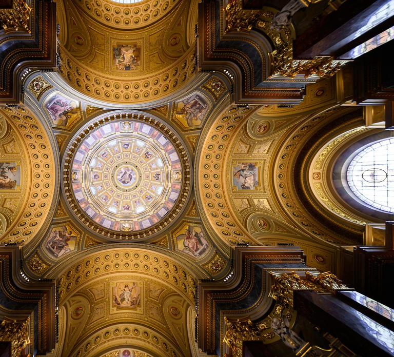 Budapest: St. Stephen's Basilica Entry with Options - Photo 1 of 10