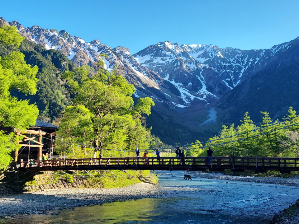 Private charter car tour of Chubu region, Japan - one-day private private charter car service | Departing from Nagoya | Shirakawa-go, Hida-Takayama, Inuyama Castle, Magome-juku, Tsumago-juku, Ena Gorge, Kamikochi (Itinerary adjustable) - Photo 1 of 10