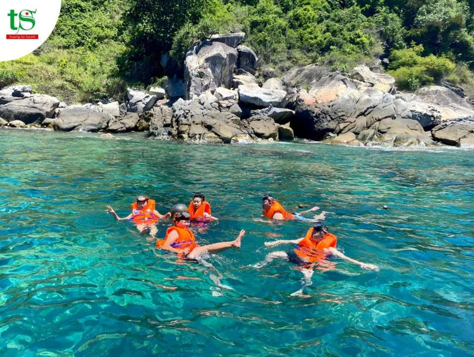 Cham Island Day Tour from Da Nang/Hoi An | Speedboat Transfer + Snorkeling + Seafood Lunch - Photo 1 of 10