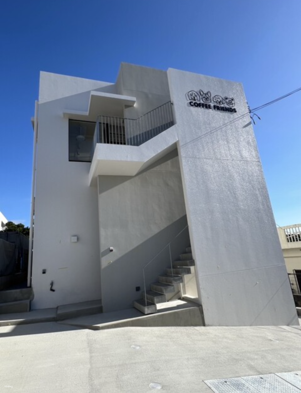 【Coffee Friends】The warm aroma of coffee next to Zakimi Castle｜Popular check-in shop in Okinawa - Photo 1 of 7