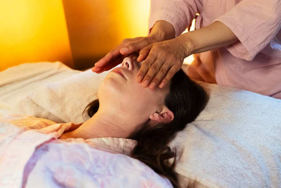 大阪：レイキヒーリングと竹温オイルマッサージ（120分）〜心と身体を深く癒す〜 - Photo 1 of 10