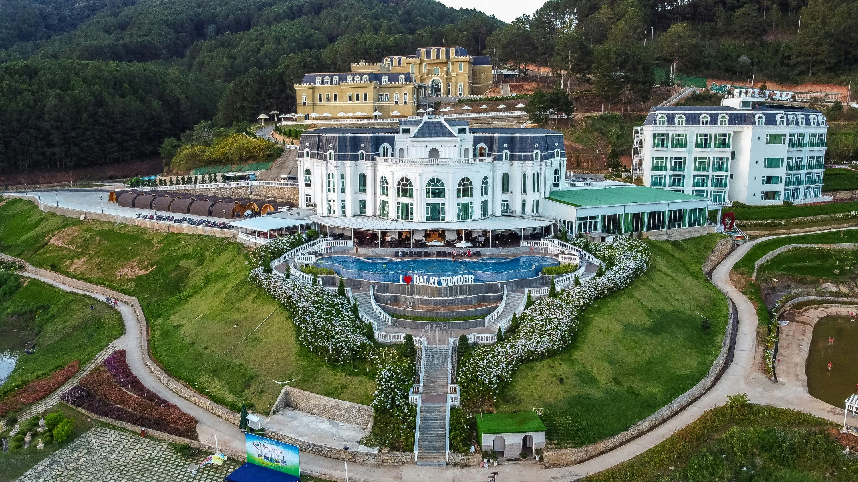 Dalat Wonderland Theme Park: Admission Ticket - Photo 1 of 14