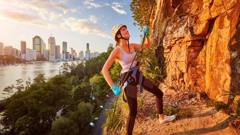 Day and Twilight Abseil Adventure Tour | Brisbane - Photo 1 of 9