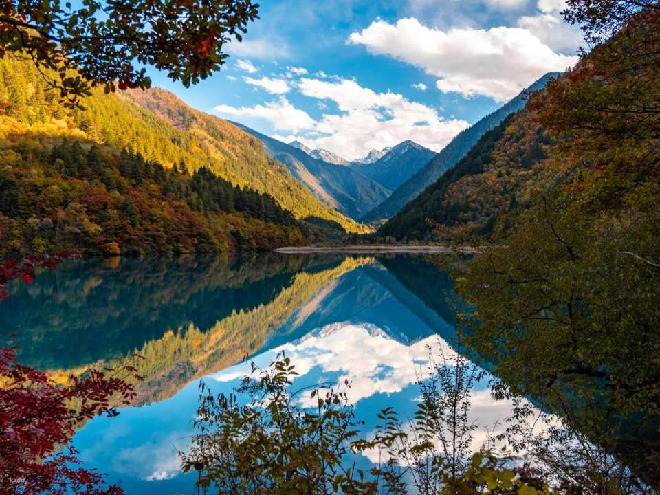 Departing from Chengdu, China | 2-Day High-Speed ​​Rail Tour of Jiuzhaigou and Huanglong Natural Wonders (English-speaking small group/round-trip high-speed rail/hotel accommodation included/exploration of World Heritage sites) - Photo 1 of 10