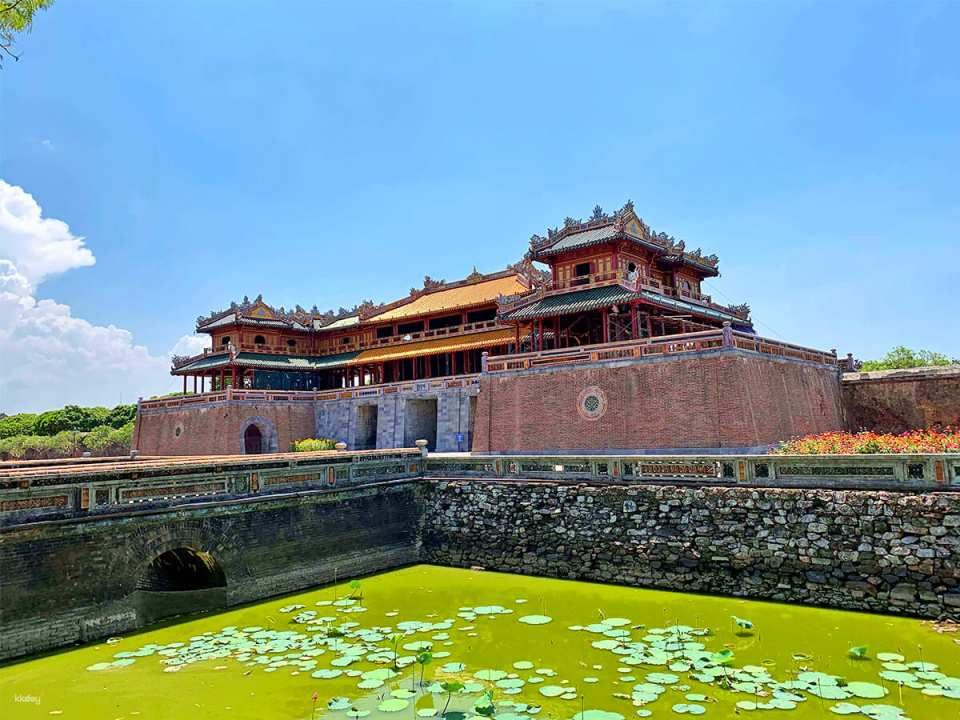 [Departing from Hue/Da Nang/Hoi An] World Heritage Site Hue 1-Day Tour: Khai Dinh Tomb + Tu Duc Tomb + Famous Dragon Boat by TNK Travel JAPAN (Japanese guide, hotel transfers, and specialty lunch included) - Photo 1 of 11