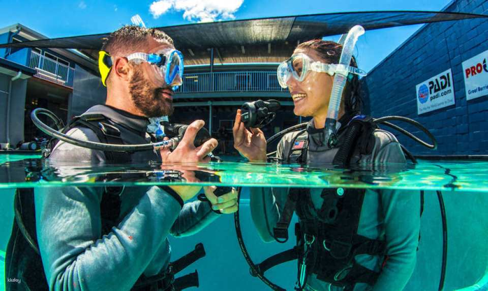 [Eco Tour] 5-Day Learn To Dive Course & Liveaboard Combo | Cairns - Photo 1 of 10
