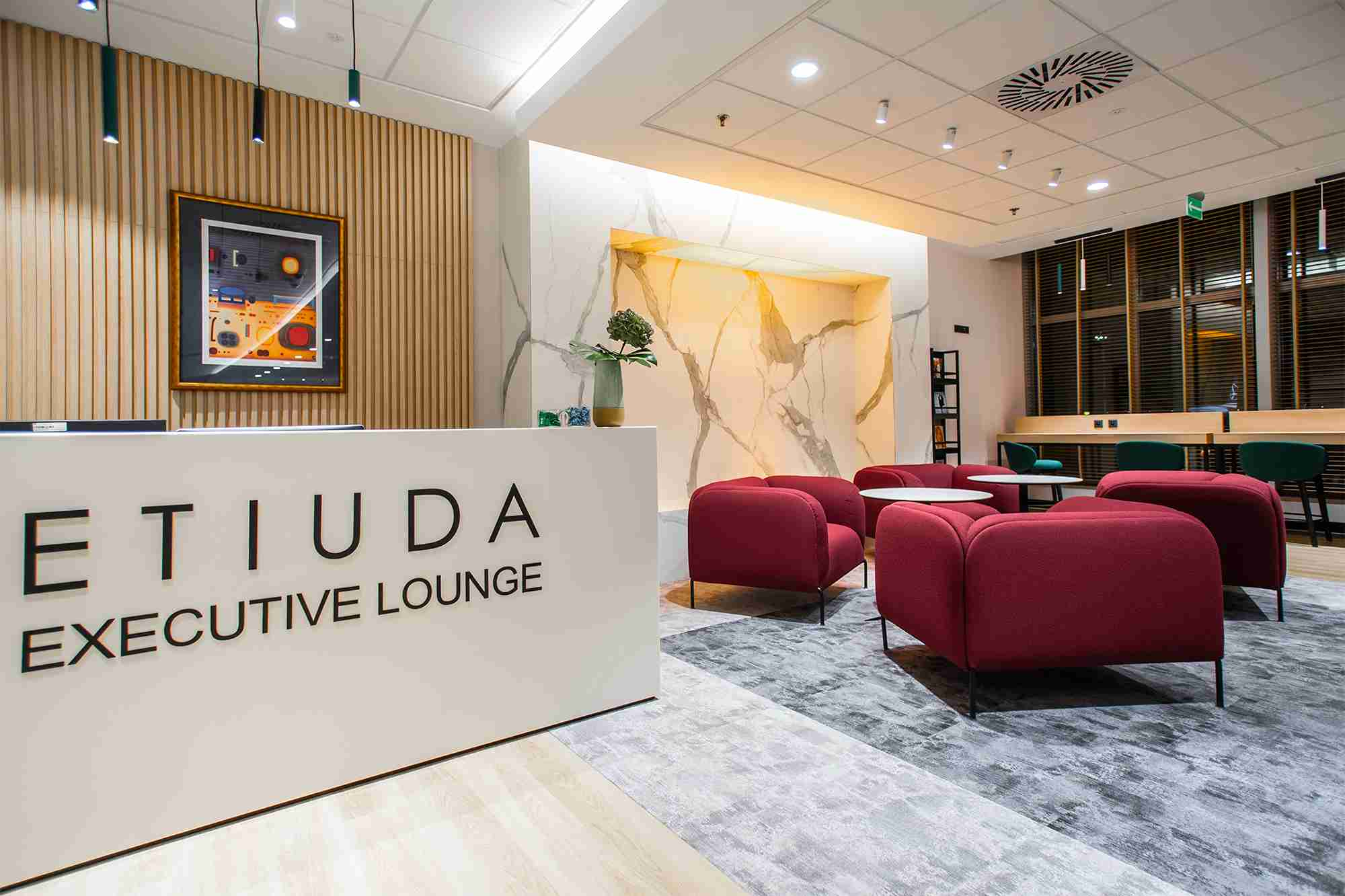Etiuda Executive Lounge Warsaw Chopin Airport - Photo 1 of 5