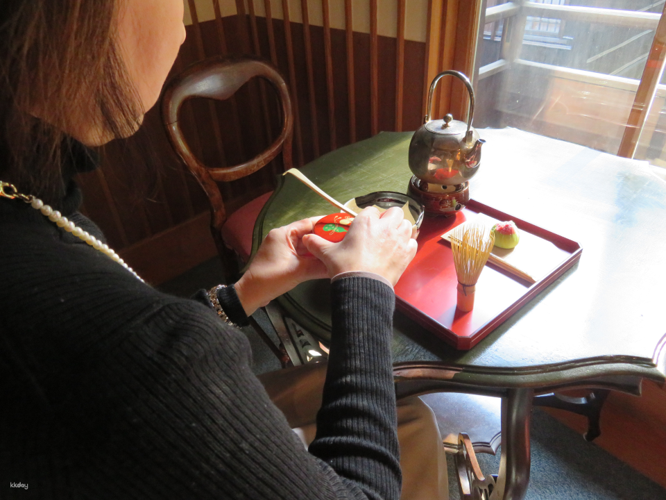 Experience making fresh matcha in an authentic Japanese space [Ticket to the adjacent art museum included] - Photo 1 of 4