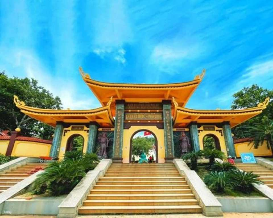 Explore Traditional Features in Phu Quoc: The Beauty of the Southern Land - Photo 1 of 6