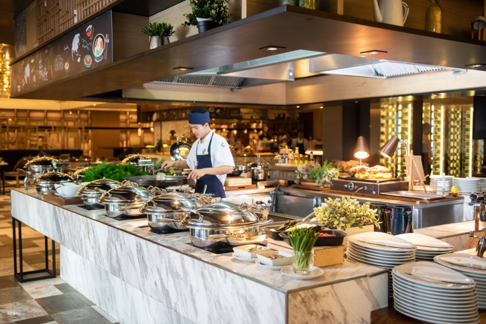 Food Exchange Restaurant at Novotel Bangkok Sukhumvit 20 | Bangkok - Photo 1 of 10