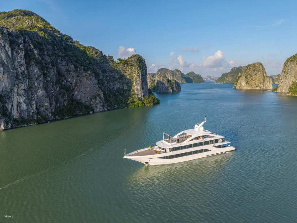 From Halong Port: Leona Luxury 5-Star Cruise Through the stunning beauty of Ha Long Bay - Photo 1 of 10